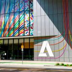 Adobe представила девять новых инструментов на базе искусственного интеллекта