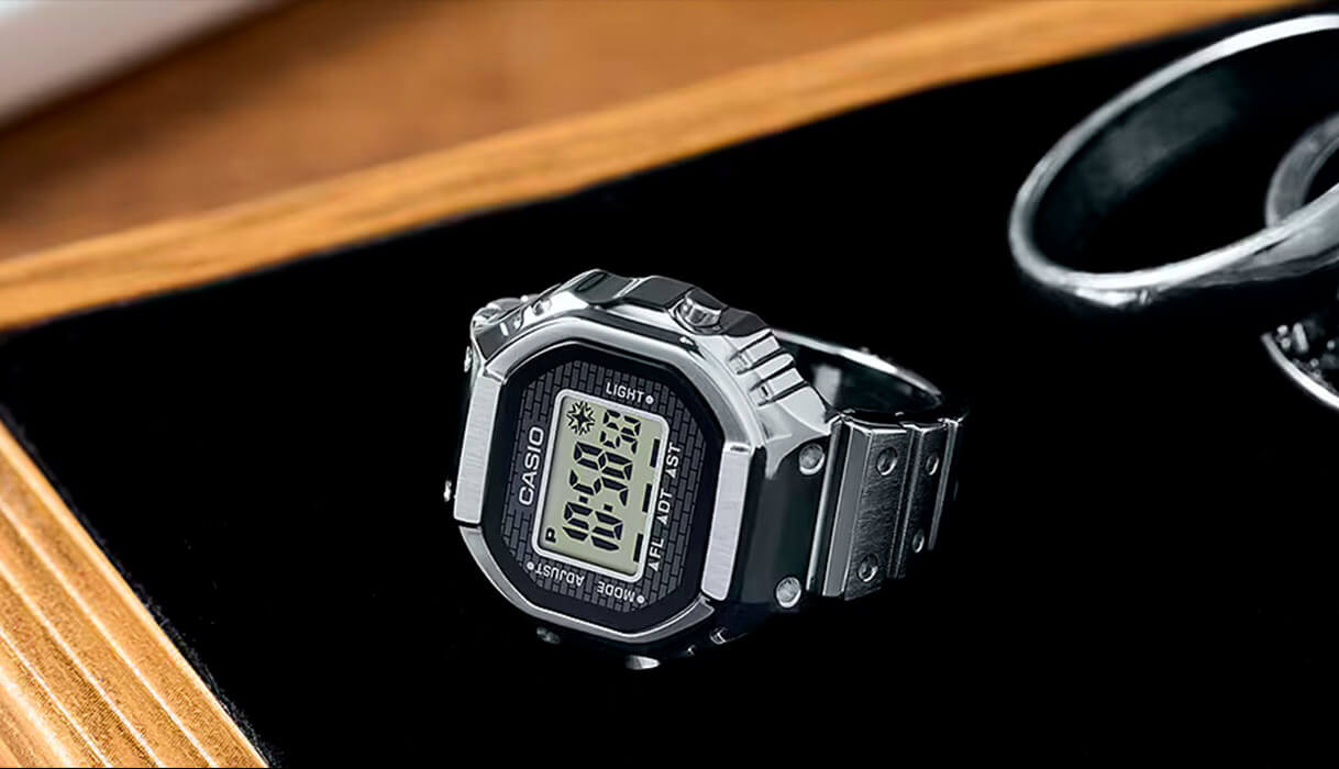 Casio представила инновационное кольцо в стиле часов