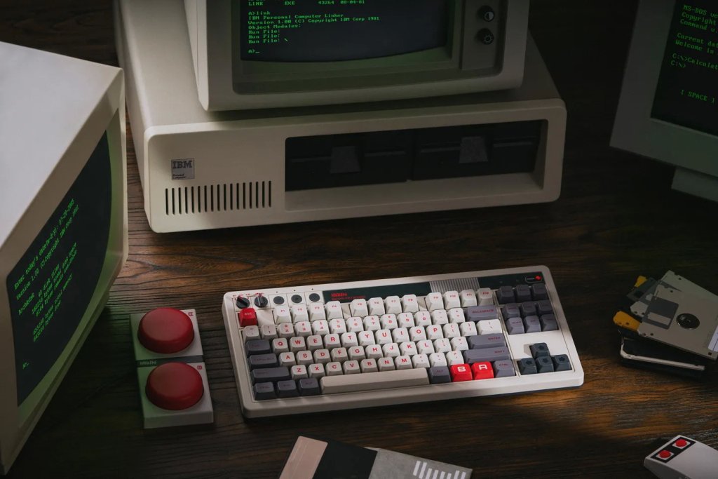 Новая механическая клавиатура Retro Mechanical Keyboard от 8BitDo (2)