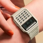 Современные наручные часы Casio с функцией калькулятора