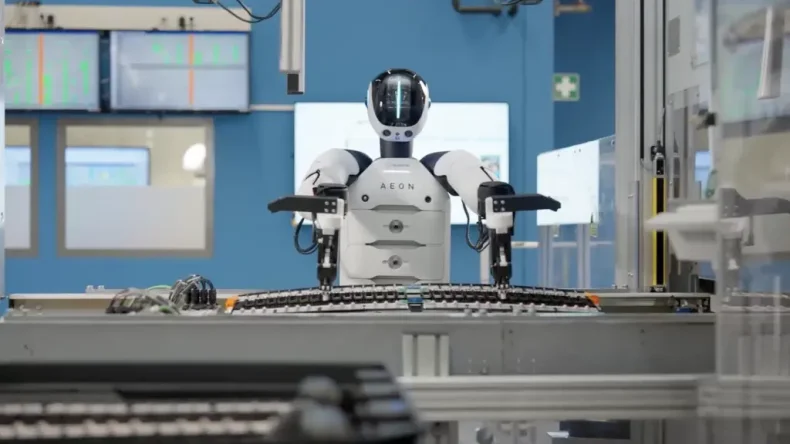 BMW впервые поставляет человекоподобных роботов на европейские производственные линии