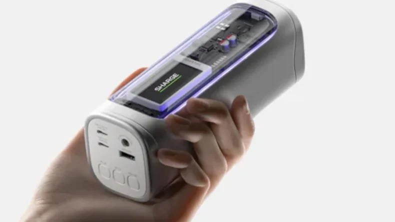 Новейший Power Bank от Sharge оснащен аккумулятором емкостью 24 000 мАч, зарядкой мощностью 300 Вт и прозрачным корпусом