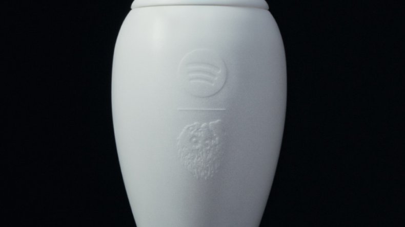 Spotify запускает громкоговоритель для урн для кремации, и да, он транслирует плейлисты