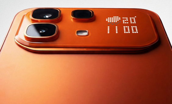 Дразнили Infinix Note 60 Pro: Дизайн iPhone 17 Pro не имеет ничего общего с матричным дисплеем Phone 3