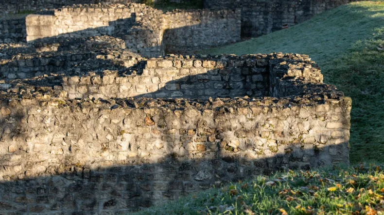 Как интуиция любителя раскрыла скрытые римские военные лагеря