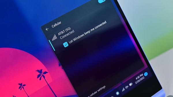 Windows 11 5G on a Samsung laptop
