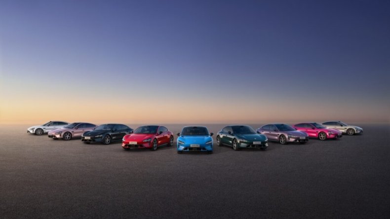 Скорость электрического седана Xiaomi SU7 нового поколения от 0 до 100 км/ч составляет 3,08 с, а запас хода — 902 км.