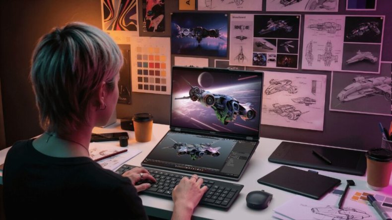 Концепт Lenovo Yoga Book Pro 3D оснащен двумя OLED-экранами и 3D-дисплеем без очков