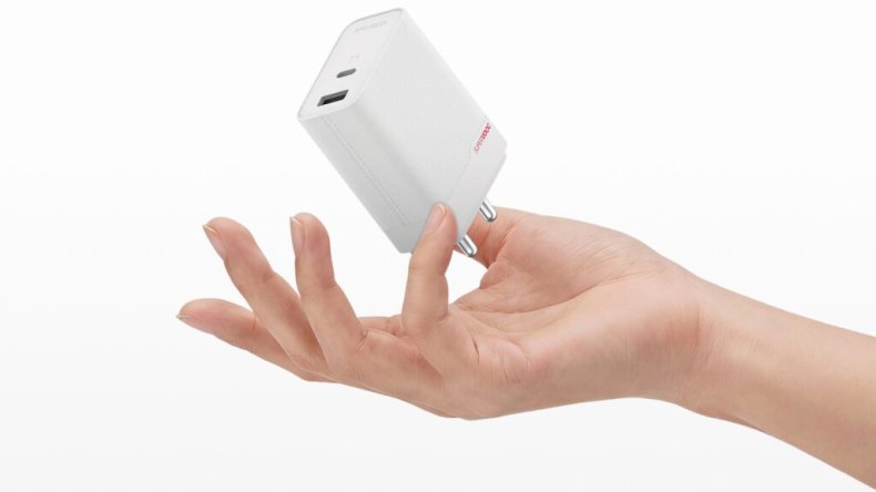 OnePlus 100W Power Adapter Lite с двухпортовым зарядным устройством GaN дебютирует в Индии