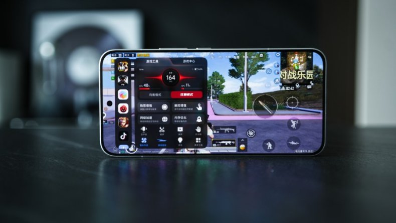 Redmi K90 Ultra в реальных игровых тестах обошёл смартфоны на Snapdragon 8 Elite Gen 5