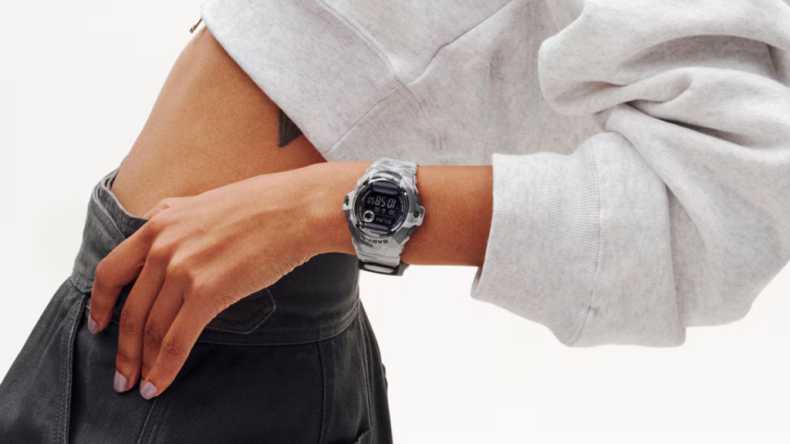 Casio выпустила в США часы Baby-G BG169CMB-8 с камуфляжным дизайном в стиле Y2K