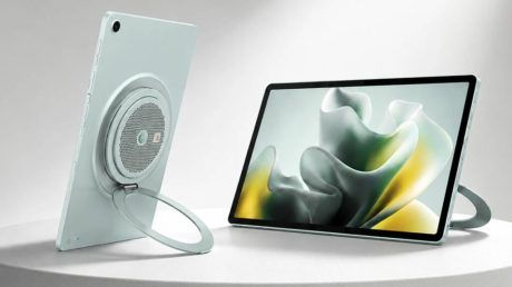 Moto Pad 70 Groove представлен с системой JBL на 9 динамиков и встроенной подставкой