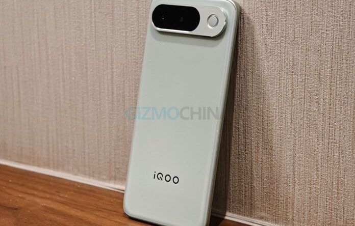 iQOO Z11: тест ИИ-функций, изогнутого AMOLED и батареи 7050 мА·ч