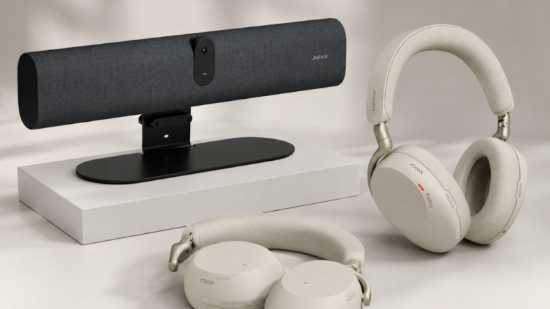 Jabra представила ИИ-гарнитуры Evolve 3 и видеобар PanaCast U30 на международном рынке