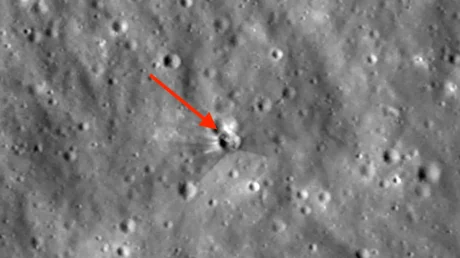 NASA опубликовало первые снимки места крушения лунного аппарата SpaceX