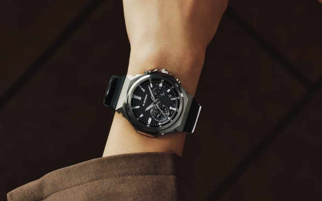 Casio G-Steel GST-B1000 вышли в США: солнечная батарея и тонкий корпус