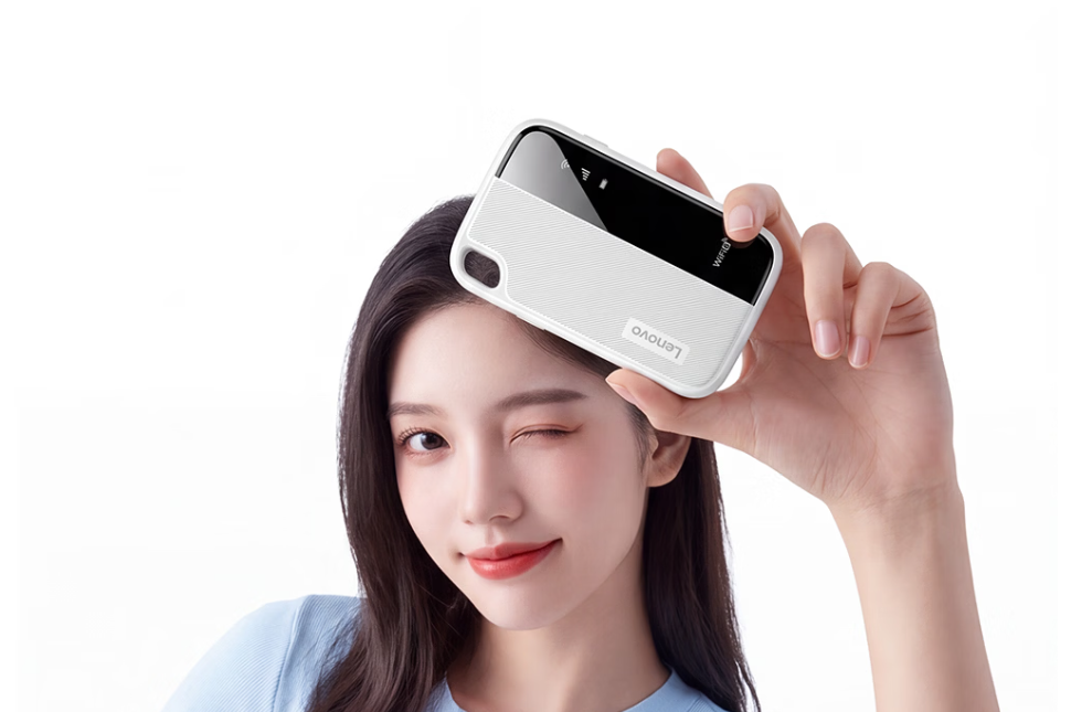 Lenovo Portable Wi-Fi 6 Plus