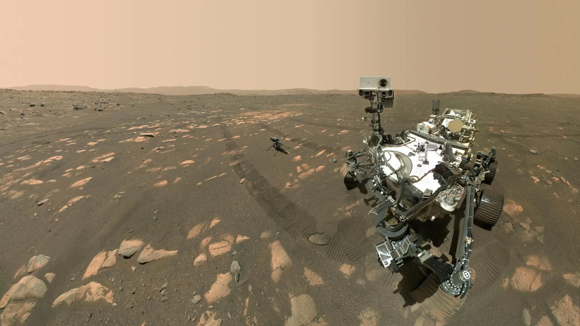 Селфи марсохода NASA Perseverance на поверхности Марса