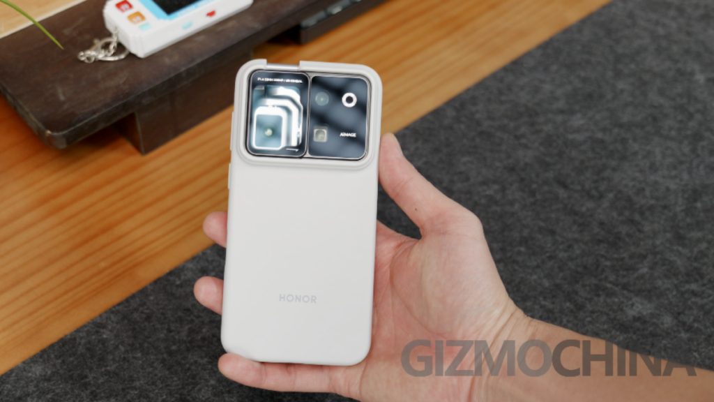 Honor добавила 20 устройств, включая Robot Phone, в бету MagicOS 11